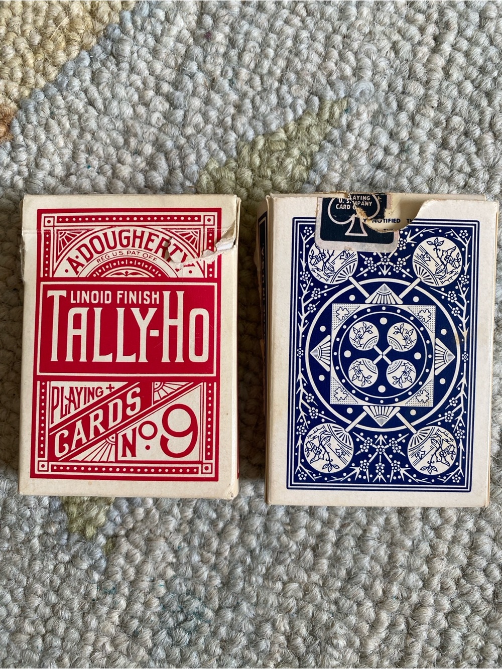 1983 Tally-Ho Fan Back Poker 9 Decks Red & Blue E 2301
